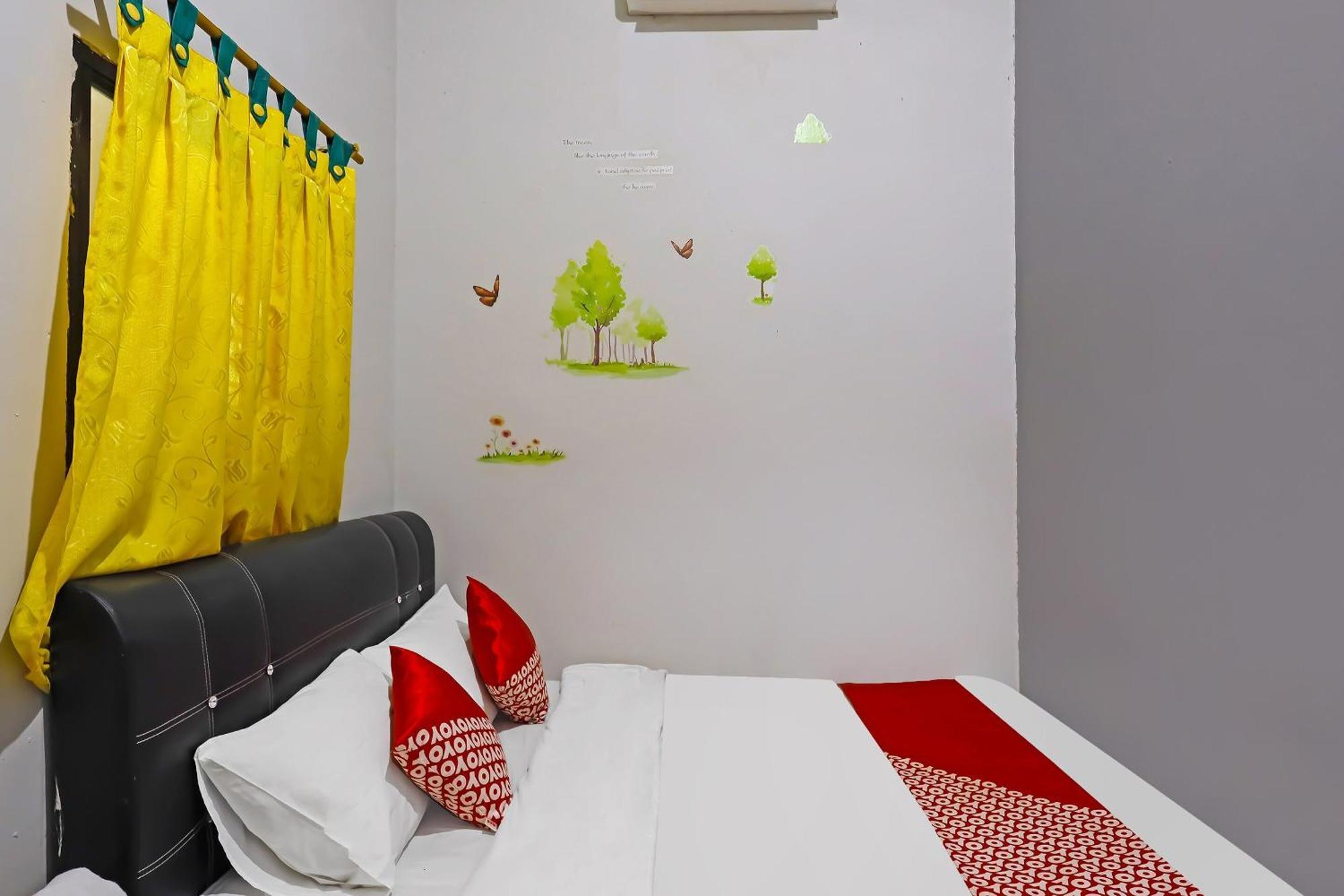 Oyo 92451 Hasan House Syariah 2Nearvihara Budhi Bhakti Nagoya Luaran gambar